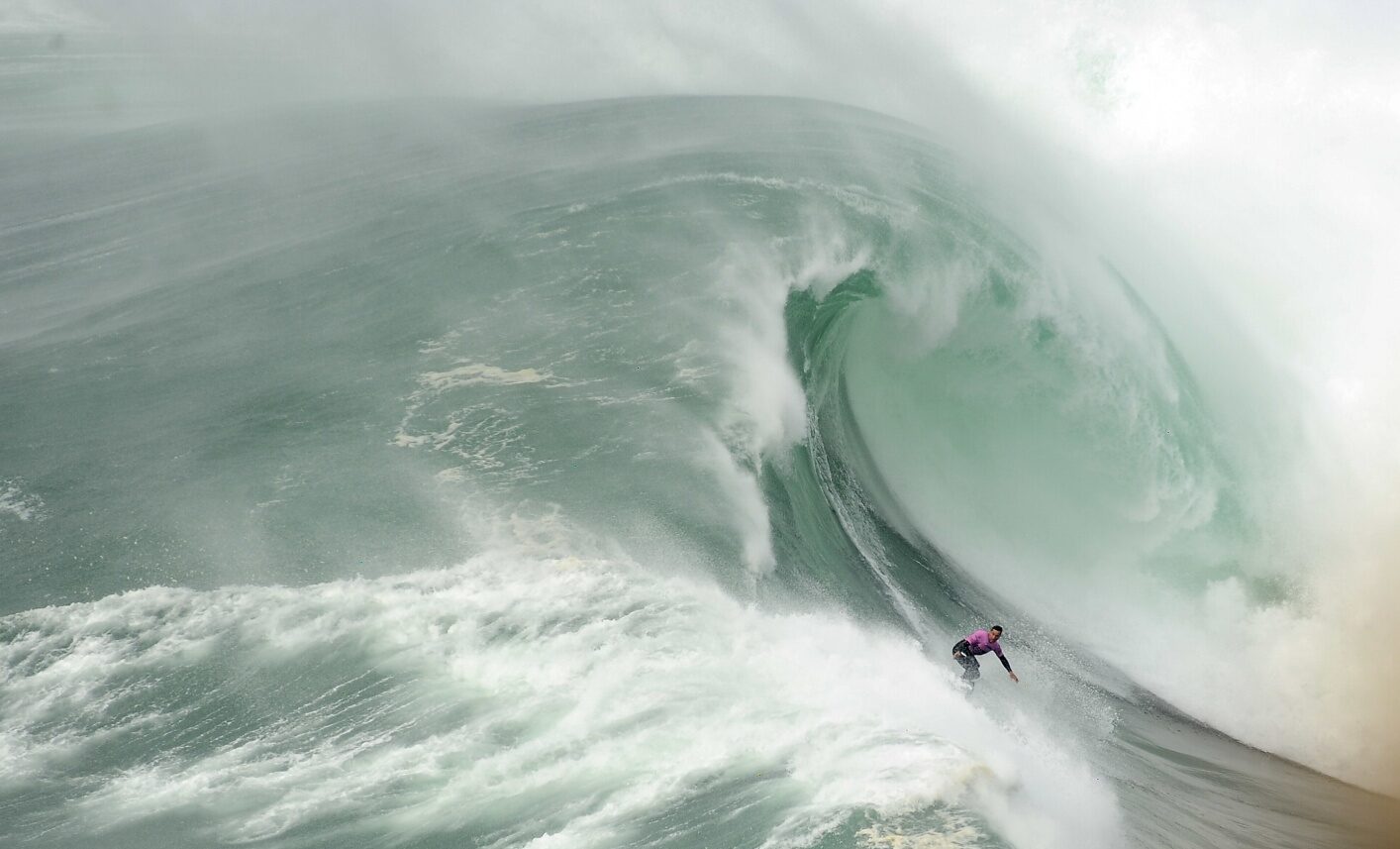 O Desafio do Surf de Ondas Gigantes